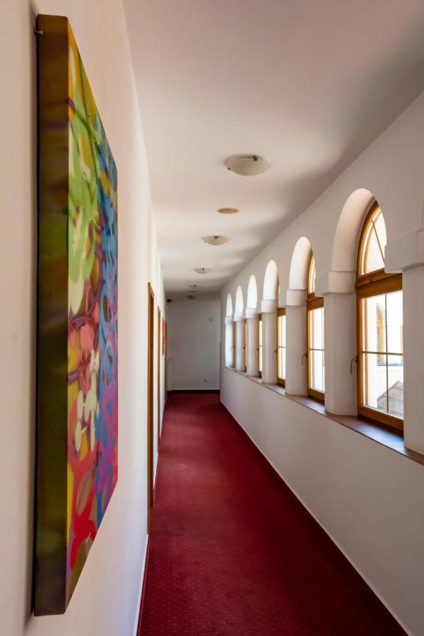 Grandhotel Sluchatko - Ex Zamecky Hotel Vranov nad Dyjí Exteriör bild
